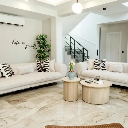 Palmiye By Safiya Göcek